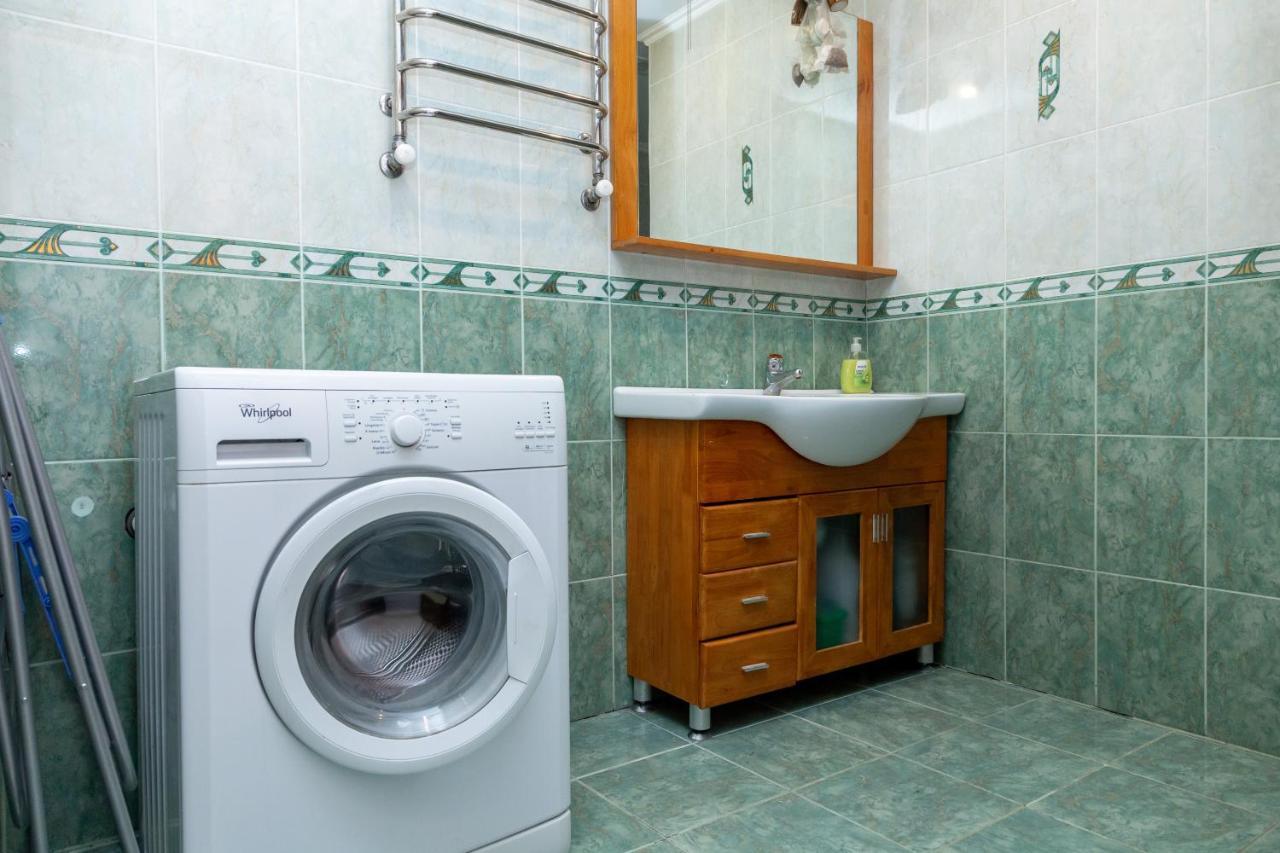 Apartment Kostyushka Lviv Ngoại thất bức ảnh