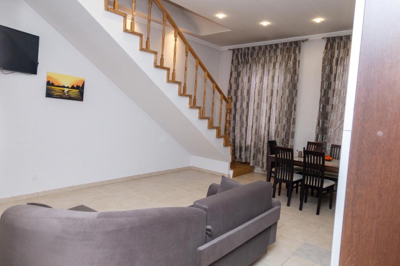 Apartment Kostyushka Lviv Ngoại thất bức ảnh