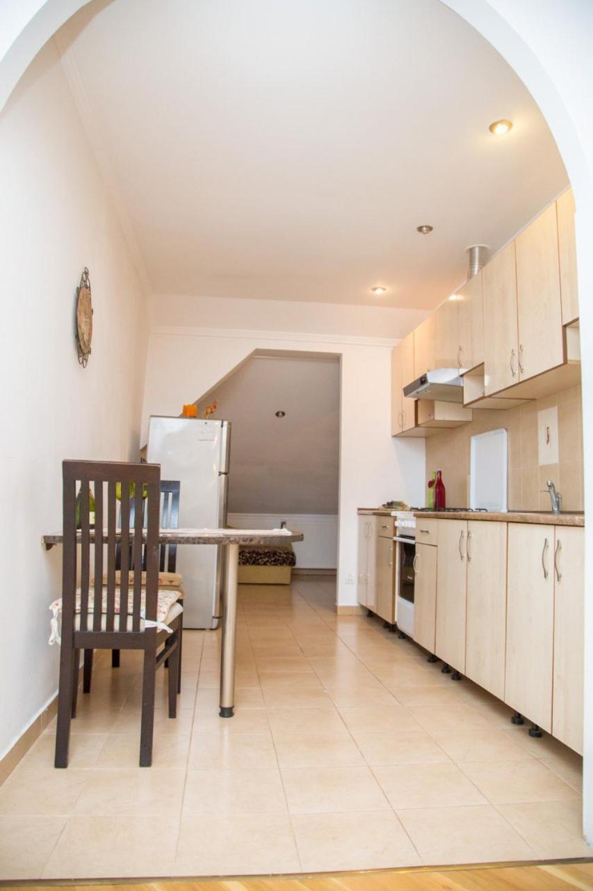 Apartment Kostyushka Lviv Ngoại thất bức ảnh